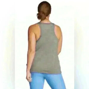 Eddie Bauer women’s tank top; size Large